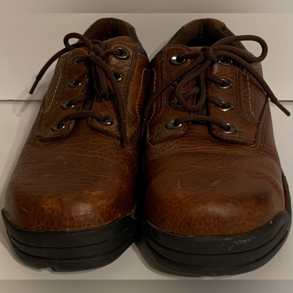 Hytest steel toed shoes/great quality/ preowned only worn three times/firm price
